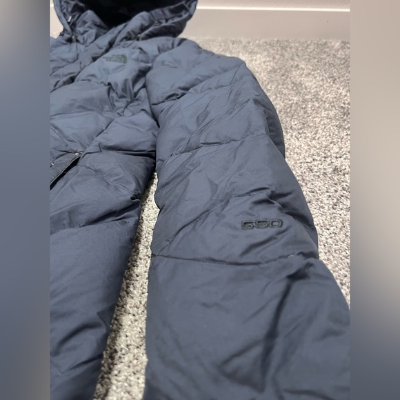 Women’s Sz SMALL North Face Parka (550) - Picture 4 of 11